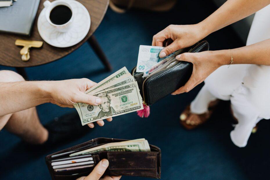 Illustration of How to Negotiate Bills When Income Suddenly Stops