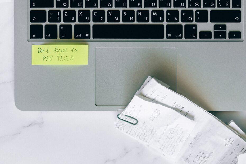 Illustration of How to Prioritize Bills When Money Becomes Genuinely Tight