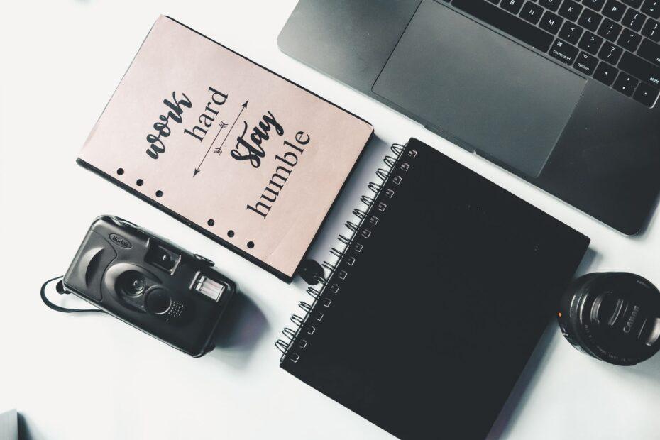 Illustration of The Everyday Habits Behind Staying Financially Organized While Job Hunting