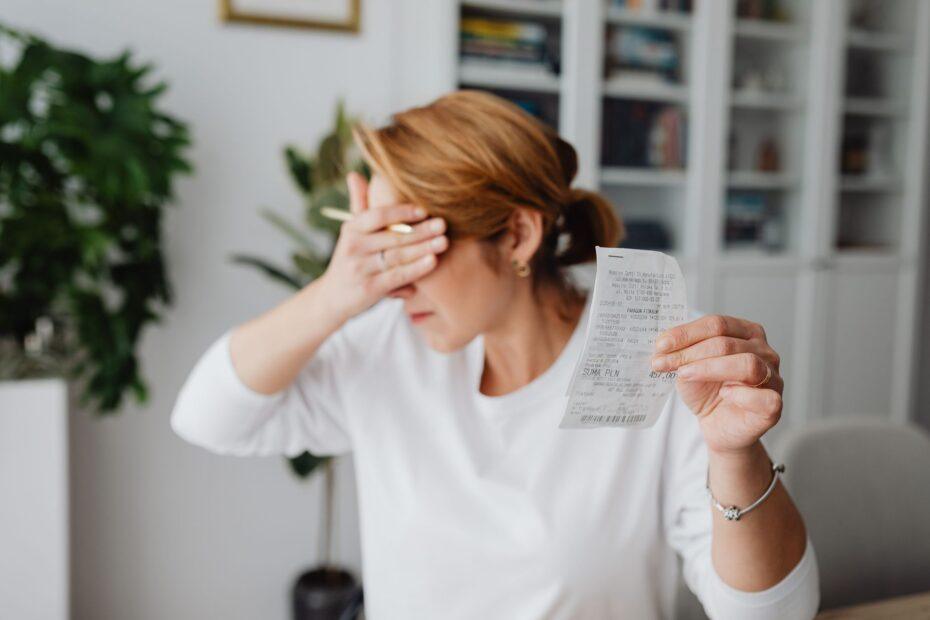 Illustration of Why Financial Stress During Unemployment Deserves as Much Attention as Budgeting